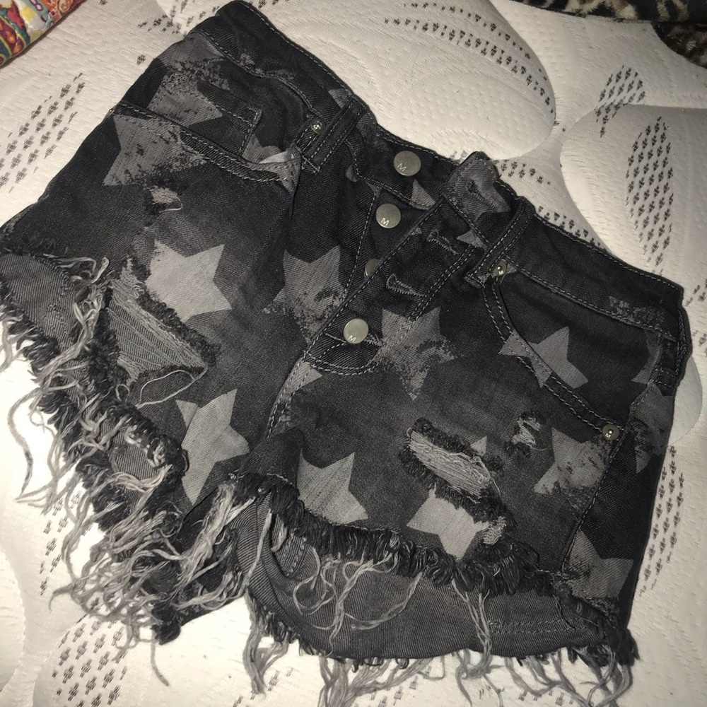 High waisted shorts - Picture 1 of 3